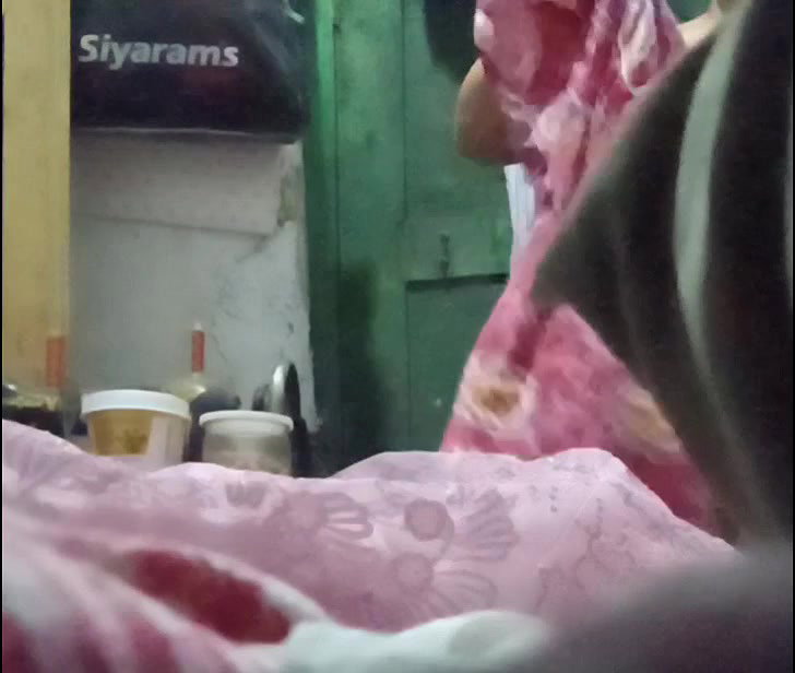 Indian girl change dress spy cam