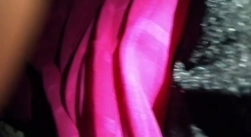 desi aunty showing her clevas