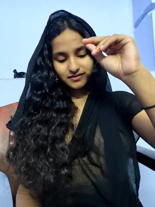 South Indian Girl Khadija Boobs Show to Fans
