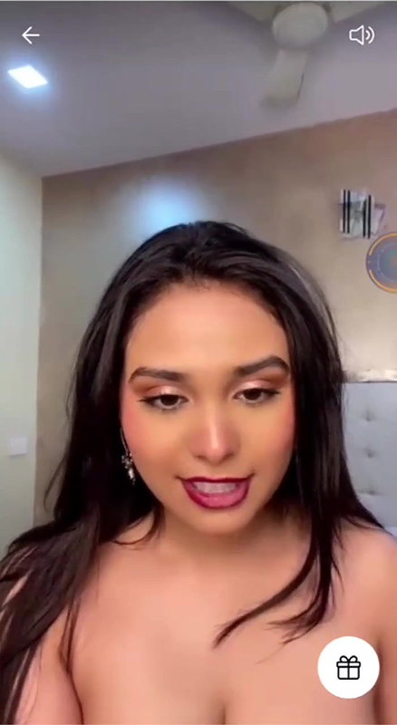 Currly Quinn Playing Teasing Boobs and Showing Ass in Thong Bikini on Tango Live