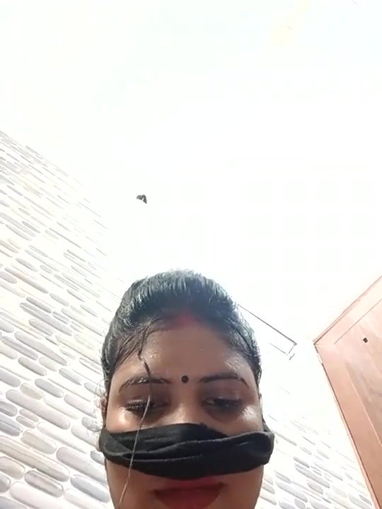 Desi Girl SHower and Boobs Show