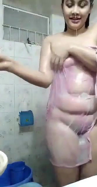 Boobs press
