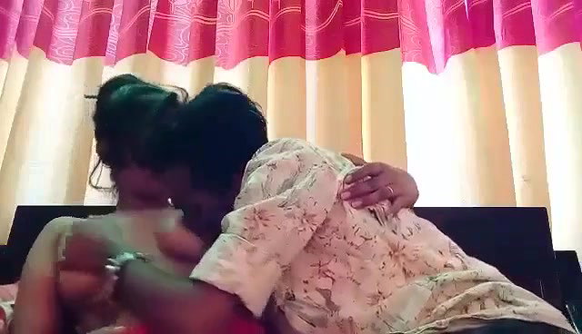 Bf show his gf