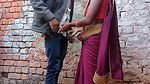 bhabhi ji apne beau ko ghar ke pichhe bulakar chud001