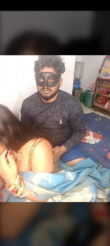VHot kiss husband
