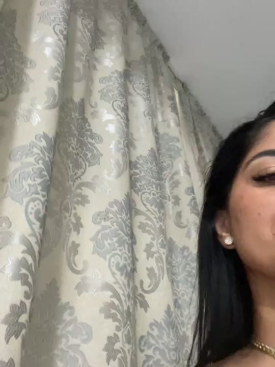 cam girl nude show 4