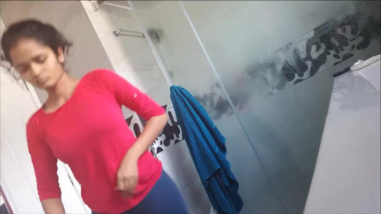 sisterwearingdress bath