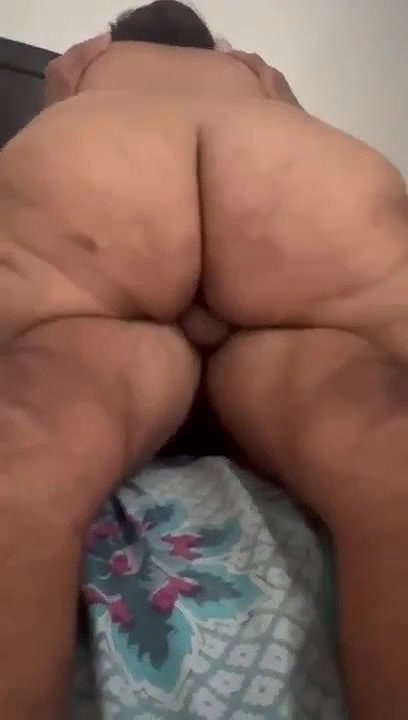 Mature Desi Wife fucked by bull at hotel room hot sound hubby filming part 4
