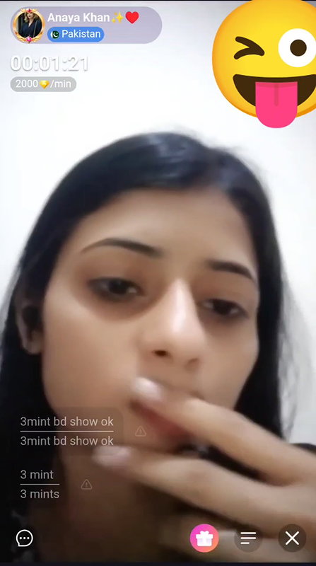 Anaya Khan chamet 1