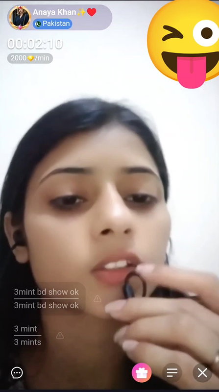 Anaya Khan chamet 1