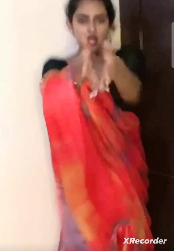 Parvathy Arun hot tango saree live