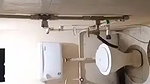 bathroom me nahate samay nangi hokar video banaya