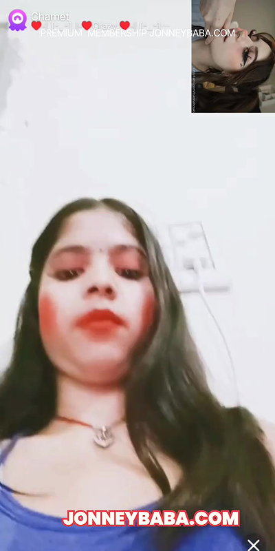 Indian chamet bhabhi shoona bug mellow boobs show