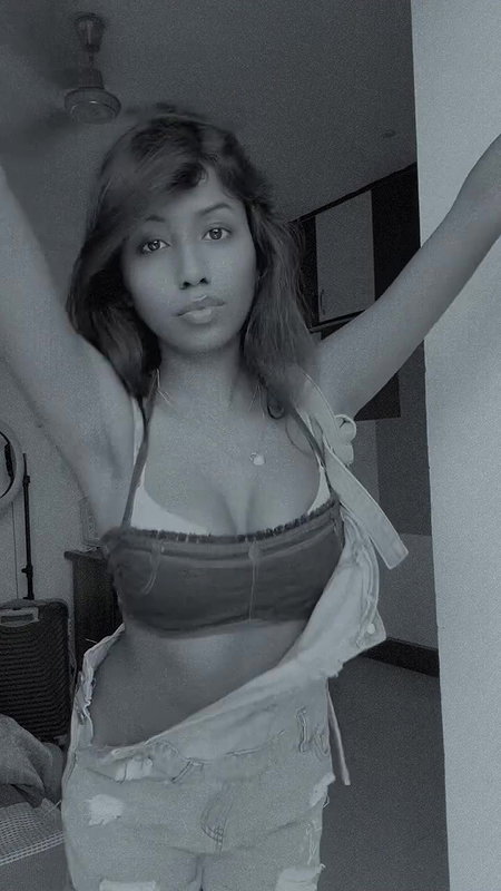 RITU DAMN DESIRABLE DESI GF MATERIAL SEXY MIDRIFF AND CLEAVAGE TEASE