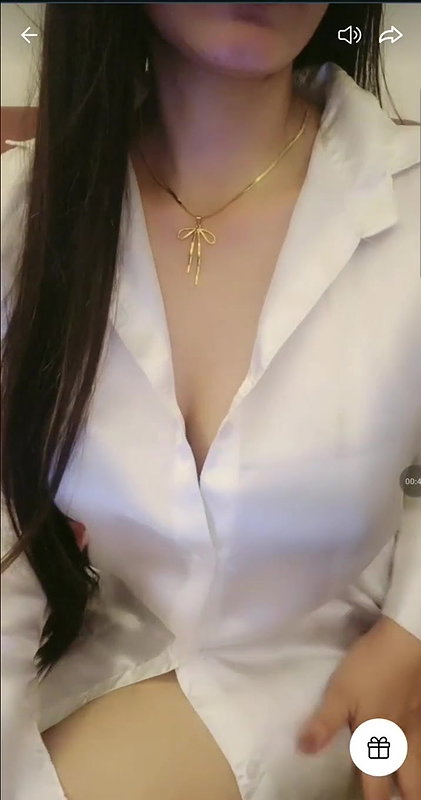 tango hot girl