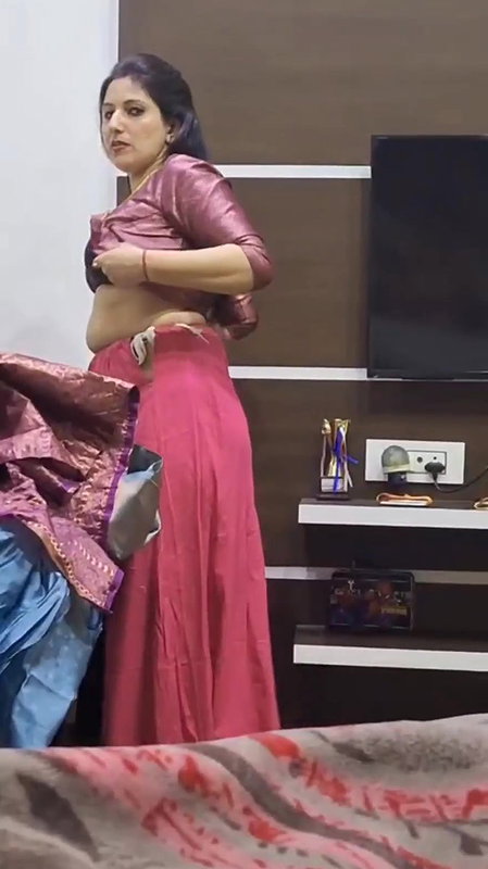 hotmilfdresscha ngecaughtbyperverthusband