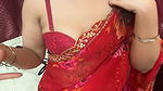 Beautiful Girl in Saree Boobs Show and Pussy Fingering