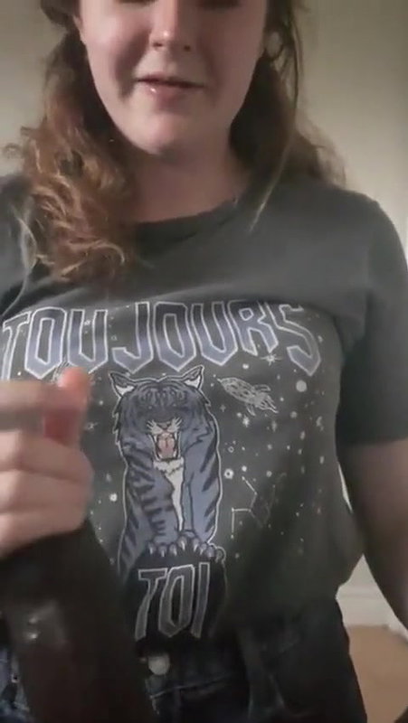 WHITE WOMAN WITH BOYFRIEND SUCKS BIG BLACK COCK