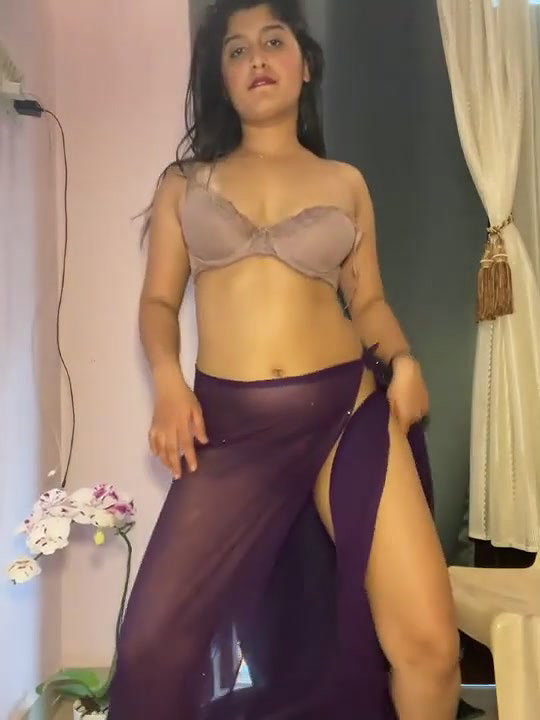 Horny Girl Pussy Fingering