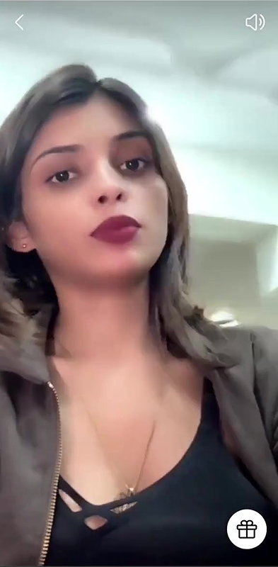 Tango bomb girl