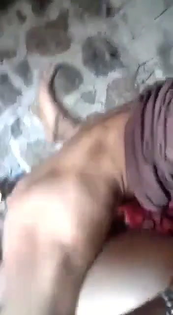 chachi ko pataya aur tang utha kar pela