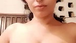 Desi bhabhi showing boobs