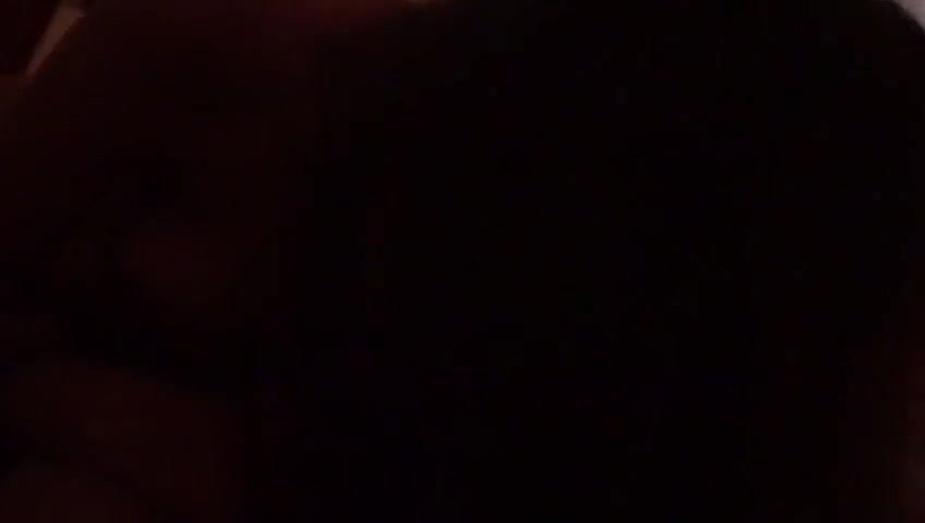 Srilankan slim naked boobs girl viral sex with boyfriend