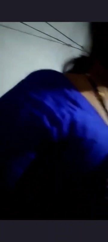 Desi aunty changing saree