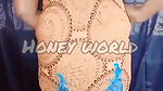 Stylish outfits for curvy women @honeeyworld
