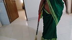 (Boss ke bete ne naukrani se mast chudai) Fuck desi maid Simran Bhabhi wearing saree Huge Boobs & Ass – Hindi Audio