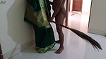 (Boss ke bete ne naukrani se mast chudai) Fuck desi maid Simran Bhabhi wearing saree Huge Boobs & Ass – Hindi Audio