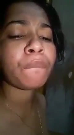 girl making nude video