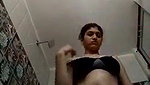 girl pussy show in bathoom