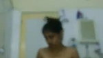 desi dusky girl bathing
