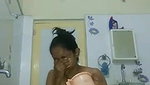 desi dusky girl bathing