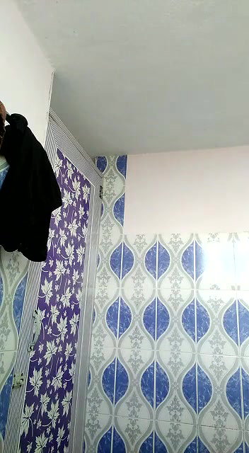 Desi girl show her big boobs