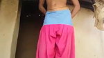 bhabhi dress kholke chut mein ungli kri