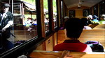 tang uthake chut dikhayi train pe