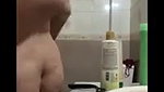 chubby girl nude show in bathroom
