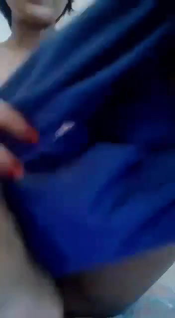 hot slim desi girl pussy show and boob pressing