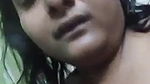 Busty Bengali wife boob show MMS video