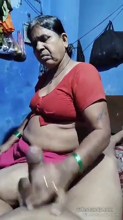 old aunty handjob and blowjob boobs show
