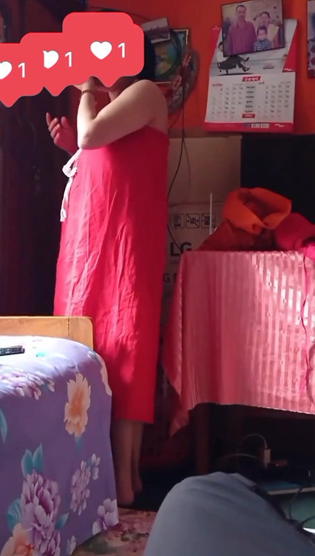Tanker Mom Changing Clothes In Front Of Her Son 003