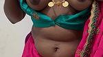 Mature desi aunty boobs play