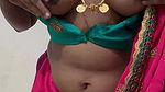 Mature desi aunty boobs play