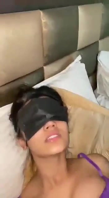 famous blindfolded girl fucked