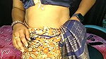 Hot Saree Aunty Dancing and showing