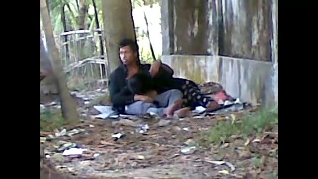 park mein ladki ne lund ki sawari kri