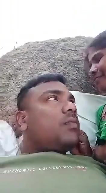 Khet Me Lejakar Bhabhi Ka Dudh Piya Aur Lund Pe Baitha Ke Choda