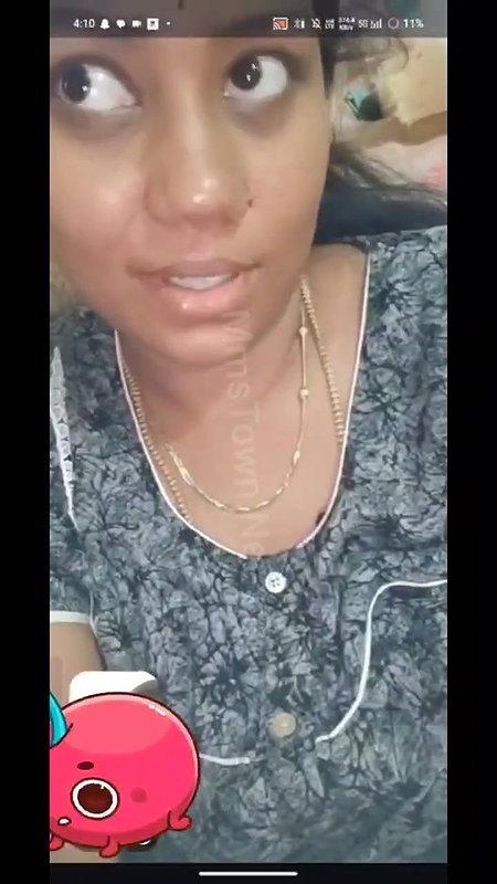 Aunty Nude Show